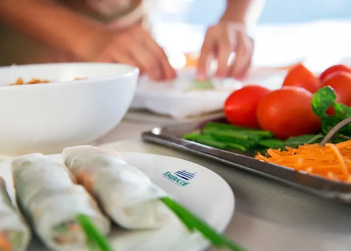 Emeraude Classic Cruises Ha Long