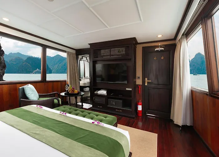  Emeraude Classic Cruises Ha Long