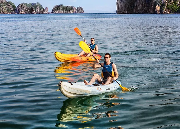 Emeraude Classic Cruises 4* Ha Long