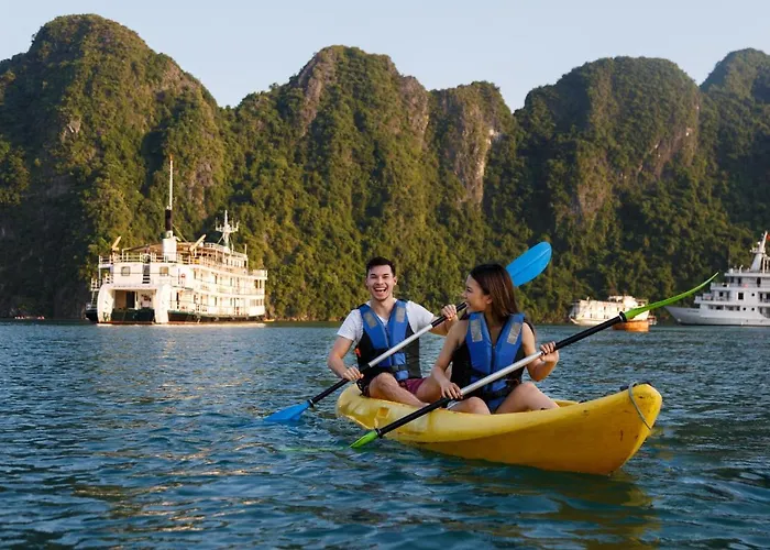 Emeraude Classic Cruises 4* Ha Long
