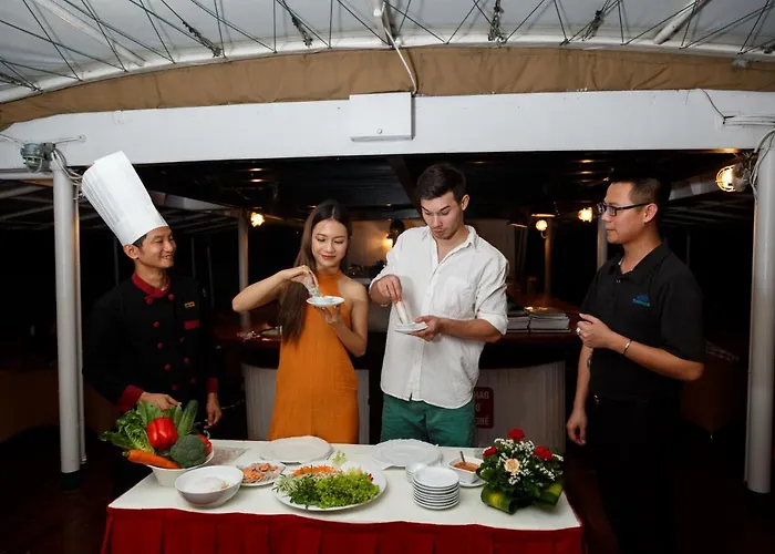Emeraude Classic Cruises 4* Ha Long